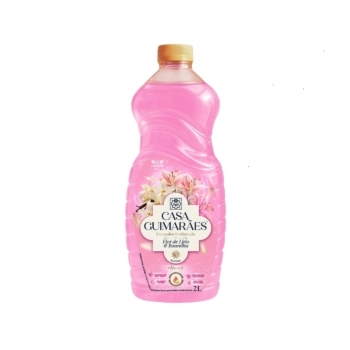 LIMPADOR PERFUMADO CASA GUIMARAES FLOR DE LIRIOS E BAUNILHA 2L